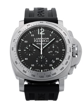 Browse our selection of automatic watches from prestigious brands such as Blancpain, Bell & Ross, Breitling and Rolex.